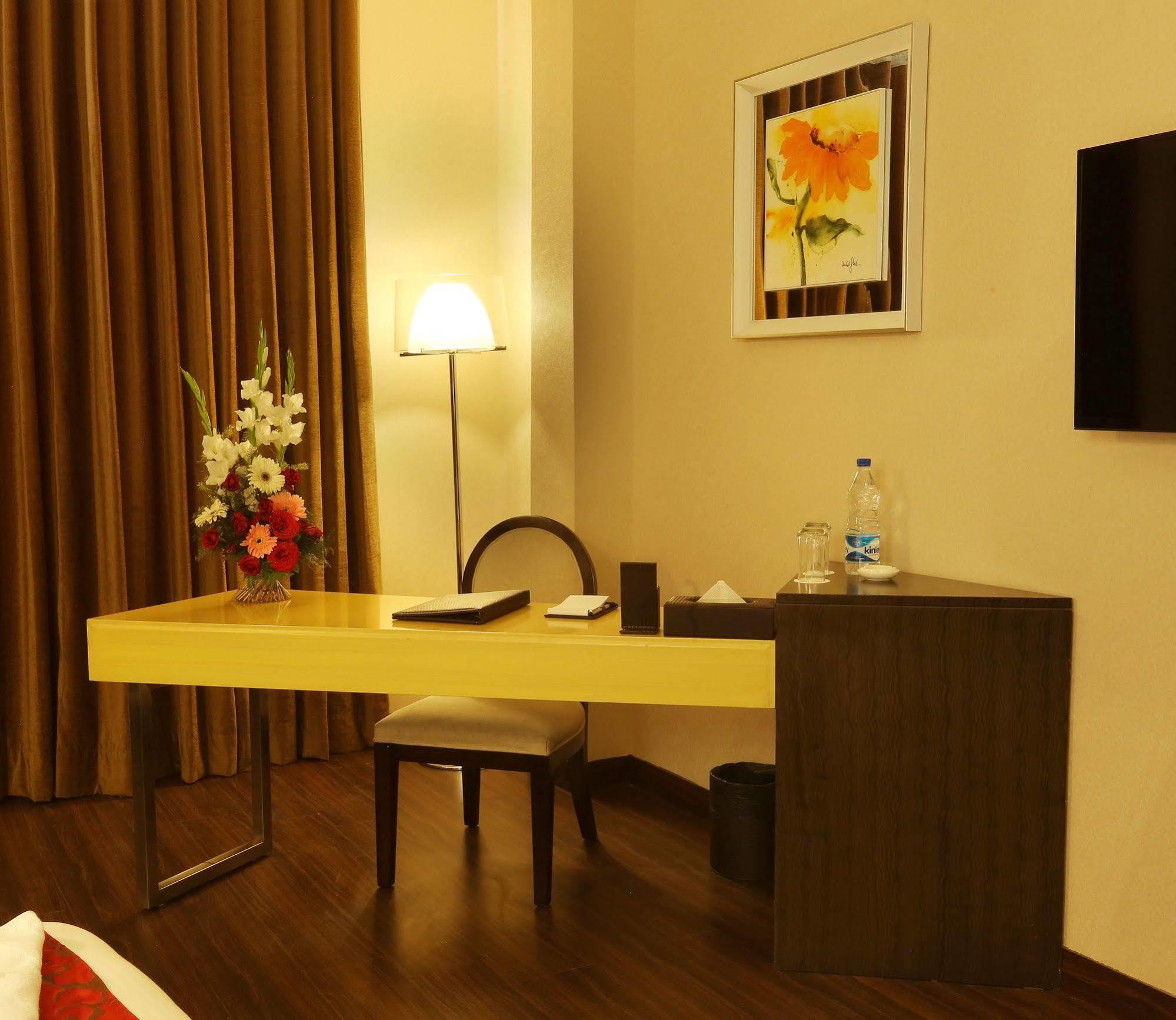 Five Elements Hotels Delhi- North Avenue Nuova Delhi Esterno foto